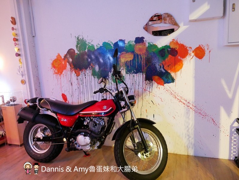 《新竹戚風蛋糕推薦》吉十咖啡廳。一吃就愛上的手工限量甜點x早午餐肉桂捲漢堡︱令人上癮的新竹美味下午茶！（影片）