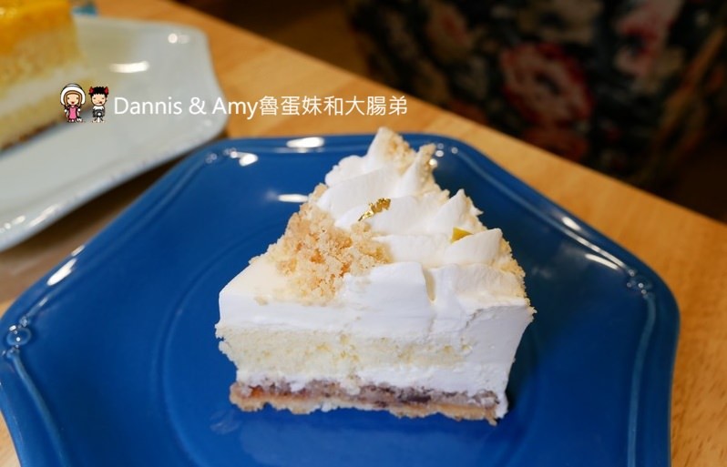 《新竹甜點推薦》吉十咖啡廳GODSPEED CAFÉ & BAKERY。低調卻超美味的手工甜點肉桂捲x早午餐x手沖咖啡飲料︱卡爾登飯店中華館旁（影片）