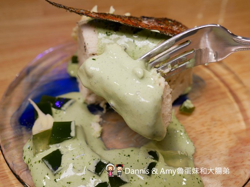 《新竹戚風蛋糕推薦》吉十咖啡廳。一吃就愛上的手工限量甜點x早午餐肉桂捲漢堡︱令人上癮的新竹美味下午茶！（影片）