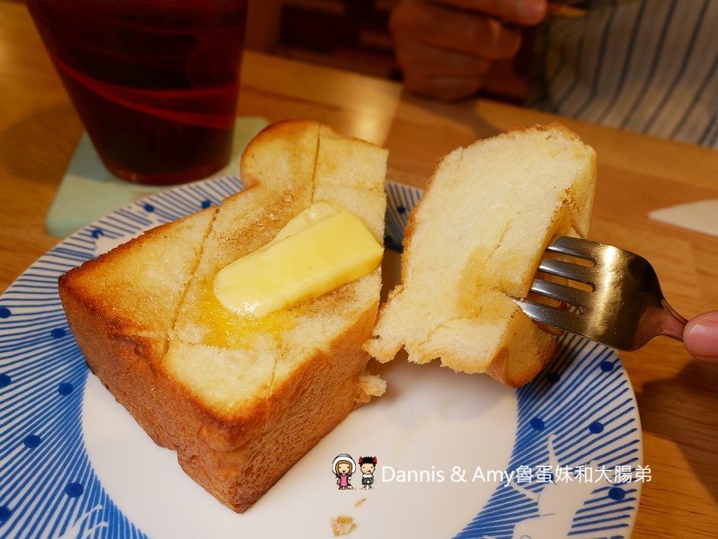 《新竹甜點推薦》吉十咖啡廳GODSPEED CAFÉ & BAKERY。低調卻超美味的手工甜點肉桂捲x早午餐x手沖咖啡飲料︱卡爾登飯店中華館旁（影片）