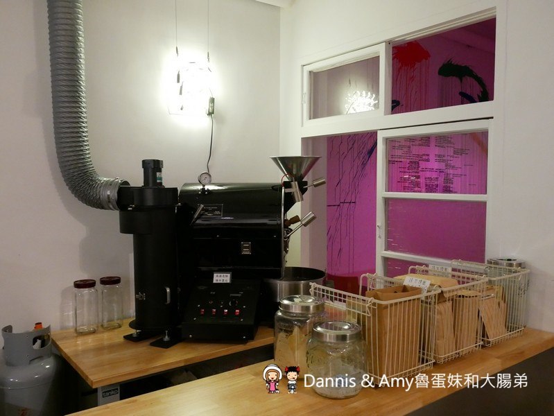 《新竹甜點推薦》吉十咖啡廳GODSPEED CAFÉ & BAKERY。低調卻超美味的手工甜點肉桂捲x早午餐x手沖咖啡飲料︱卡爾登飯店中華館旁（影片）