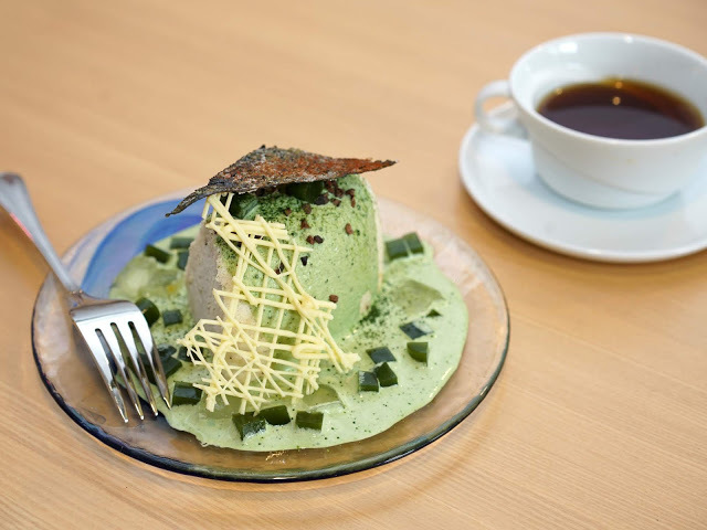 新竹甜點店推薦。吉十咖啡。肉桂捲漢堡、小山圓抹茶醬戚風蛋糕超好吃~精品手沖咖啡、專業烘焙教室私心推薦~