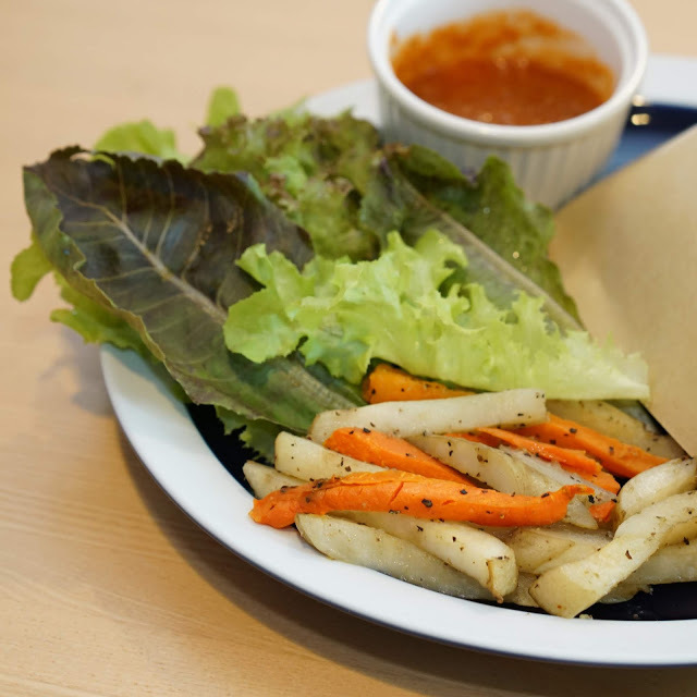 新竹甜點店推薦。吉十咖啡。肉桂捲漢堡、小山圓抹茶醬戚風蛋糕超好吃~精品手沖咖啡、專業烘焙教室私心推薦~