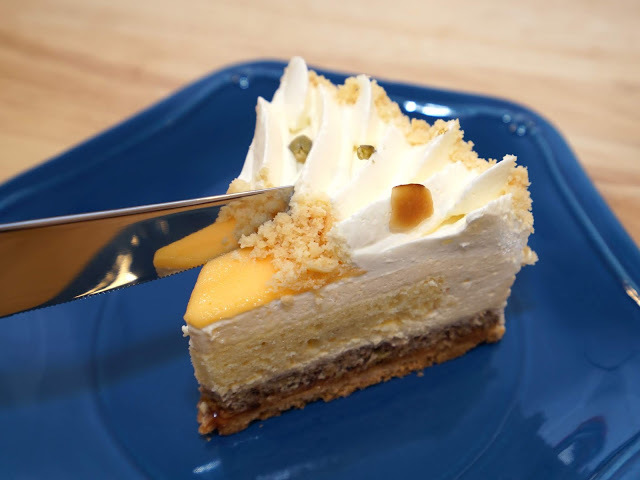 [食記] 新竹。吉十咖啡 肉桂捲 甜點 專業烘焙教室GODSPEED CAFÉ & BAKERY。文青咖啡店+專業烘焙教室!點飲料只要再加49元就有超值早餐!下午茶聚餐推薦!