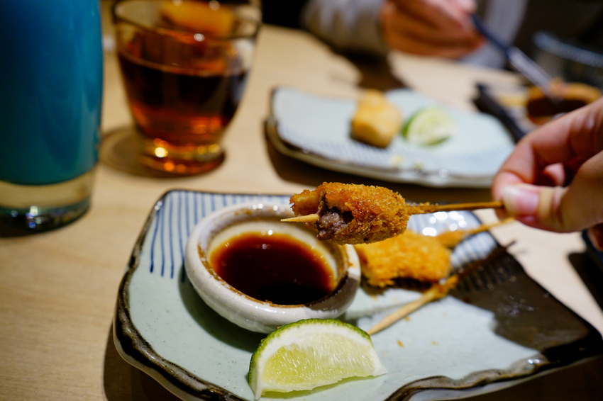 美食｜台北 京都勝牛(台北京站店) 日本炸牛排名店 台北車站美食、京站美食推薦！