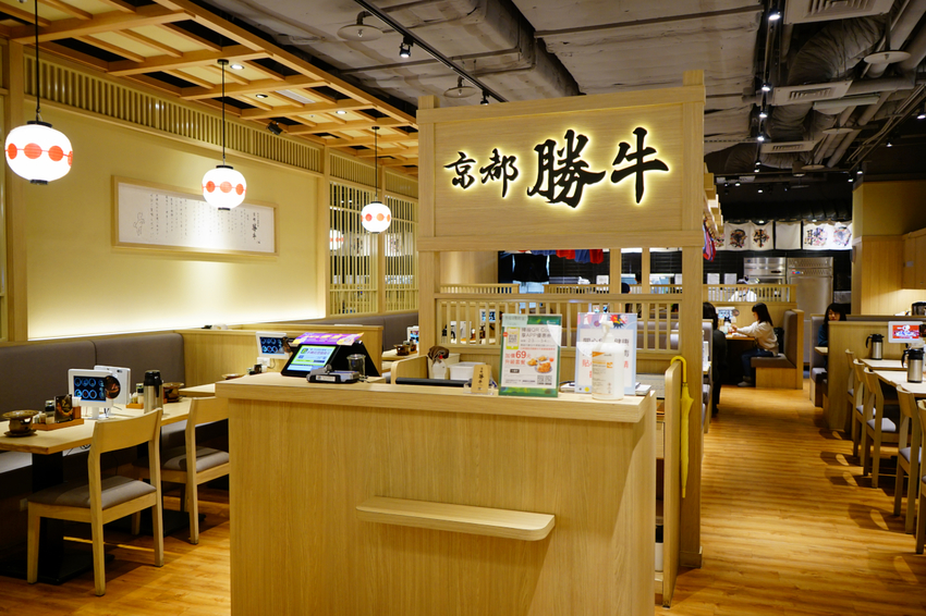 美食｜台北 京都勝牛(台北京站店) 日本炸牛排名店 台北車站美食、京站美食推薦！