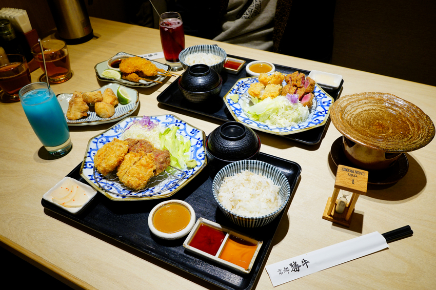 美食｜台北 京都勝牛(台北京站店) 日本炸牛排名店 台北車站美食、京站美食推薦！