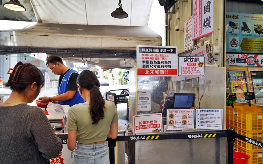 【台中】 阿布潘水產｜就是要霸氣吃蟹，最多秋蟹海鮮市場！超多活體海鮮，美味螃蟹料理，一次滿足老饕味蕾