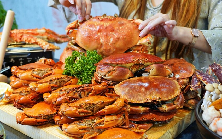 【台中】 阿布潘水產｜就是要霸氣吃蟹，最多秋蟹海鮮市場！超多活體海鮮，美味螃蟹料理，一次滿足老饕味蕾