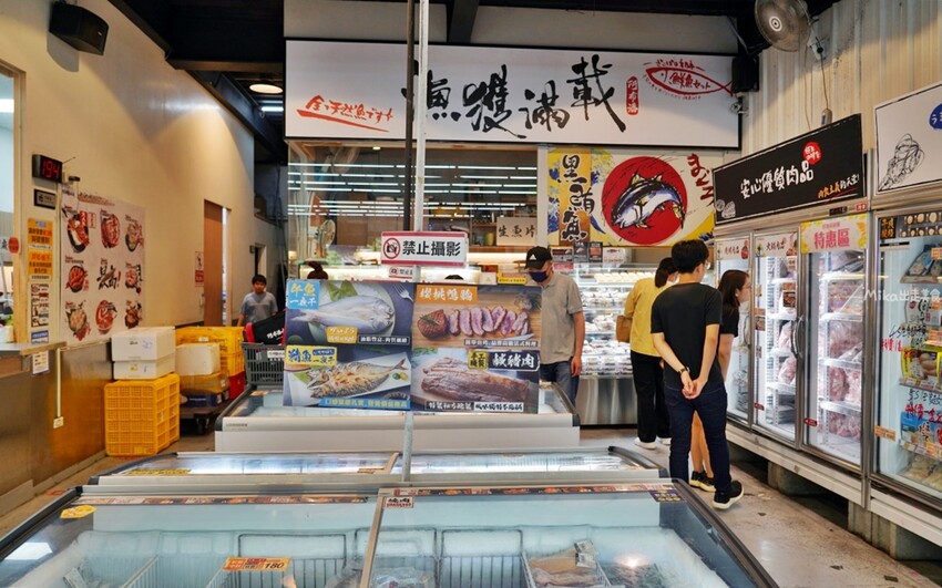 【台中】 阿布潘水產｜就是要霸氣吃蟹，最多秋蟹海鮮市場！超多活體海鮮，美味螃蟹料理，一次滿足老饕味蕾