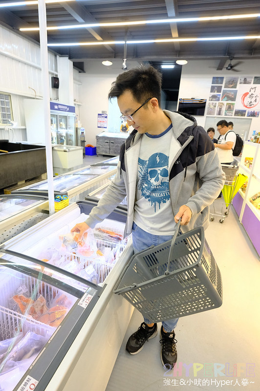 台中北屯,台中新鮮水產,台中新鮮漁貨,台中水產,台中水產市場,台中漁獲,台中漁貨,台中魚貨市場,大坑,新鮮海產購買,新鮮魚貨哪裡買,海鮮宅配,海鮮市場,海鮮市場 專業水產,海鮮直播,火鍋,稀有海產,鍋物,阿布潘水產,高檔海鮮,魚貨市場,龍蝦螃蟹 @強生與小吠的Hyper人蔘~