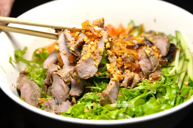 越春真-越式傳統牛肉河粉 用燕窩漱漱口,來碗乾拌烤肉米線、綜合牛肉河粉