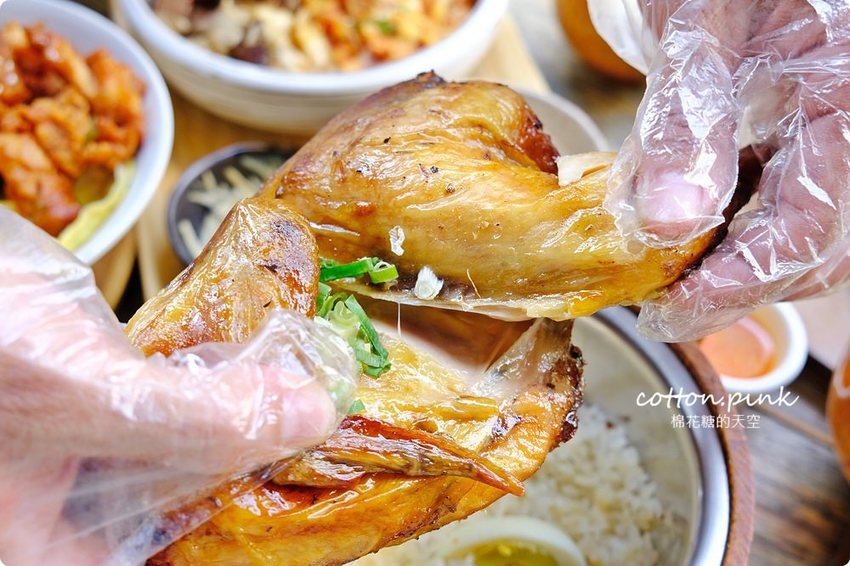 模範街浮誇系丼飯-半隻烤雞直接上桌不囉嗦，沐丼餐點大升級～小菜、生菜、飲料吃到飽！