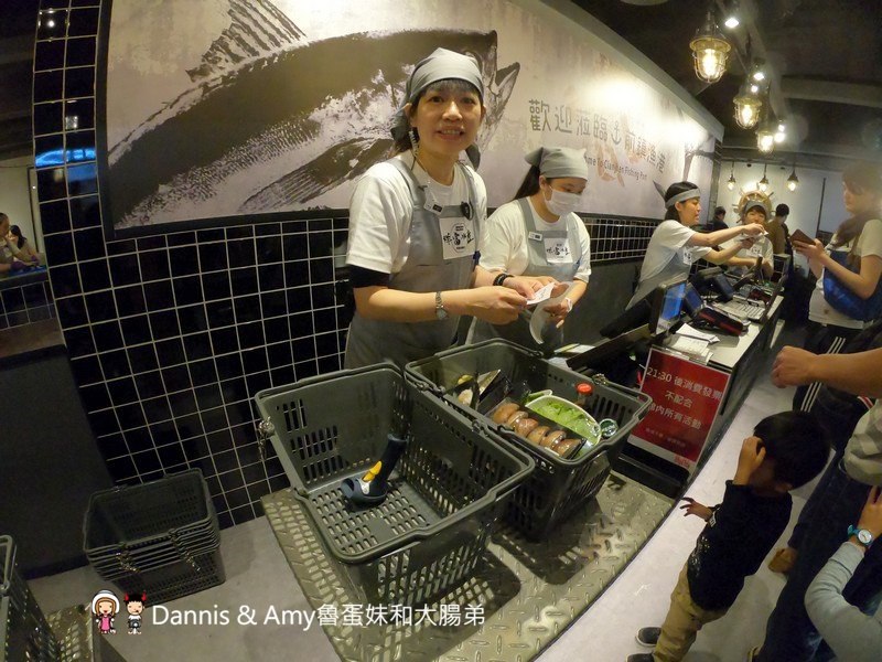 《新竹巨城7樓美食》祥富水產沙茶火鍋超市-巨城店。想吃什麼自己拿海鮮肉品青菜通通有︱平價高檔食材選擇多(影片) 《新竹巨城7樓美食》祥富水產沙茶火鍋超市-巨城店。想吃什麼自己拿海鮮肉品青菜通通有︱平價高檔食材選擇多(影片)