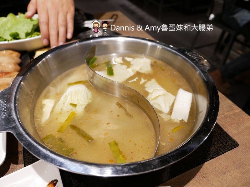 《新竹巨城7樓美食》祥富水產沙茶火鍋超市-巨城店。想吃什麼自己拿海鮮肉品青菜通通有︱平價高檔食材選擇多(影片) 《新竹巨城7樓美食》祥富水產沙茶火鍋超市-巨城店。想吃什麼自己拿海鮮肉品青菜通通有︱平價高檔食材選擇多(影片)