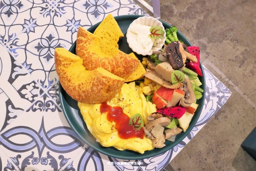 食記。新北★招金GABi 永和寵物友善的網美咖啡廳 · 妮妮˙ˇ˙用類單記錄生活!!