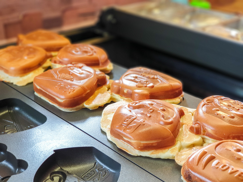 source: imgur.com 屏東美食||福神燒-冷熱吃都可以,超可愛的福神好吸睛||屏東市