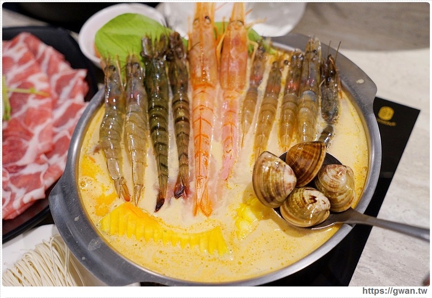 拾鑶火鍋來大里囉!平日午餐188起,飲料無限暢飲、明治冰淇淋吃免驚!!