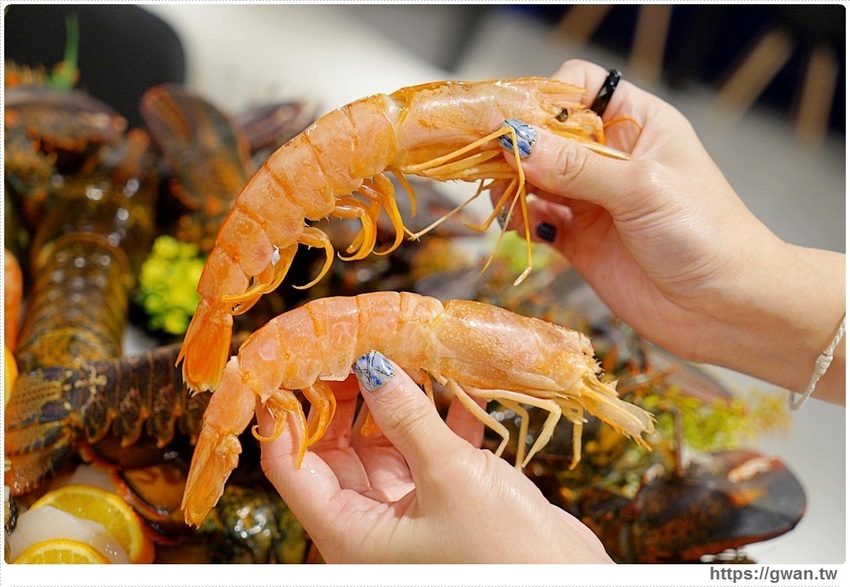 拾鑶火鍋來大里囉!平日午餐188起,飲料無限暢飲、明治冰淇淋吃免驚!!
