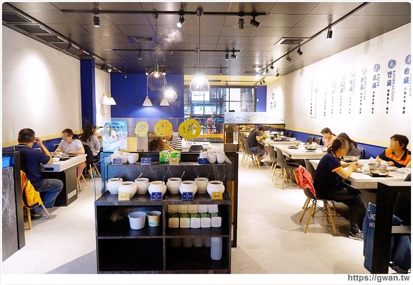 拾鑶火鍋來大里囉!平日午餐188起,飲料無限暢飲、明治冰淇淋吃免驚!!