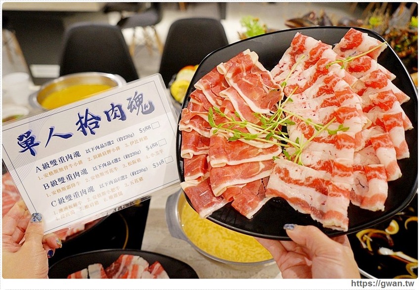 拾鑶火鍋來大里囉!平日午餐188起,飲料無限暢飲、明治冰淇淋吃免驚!!