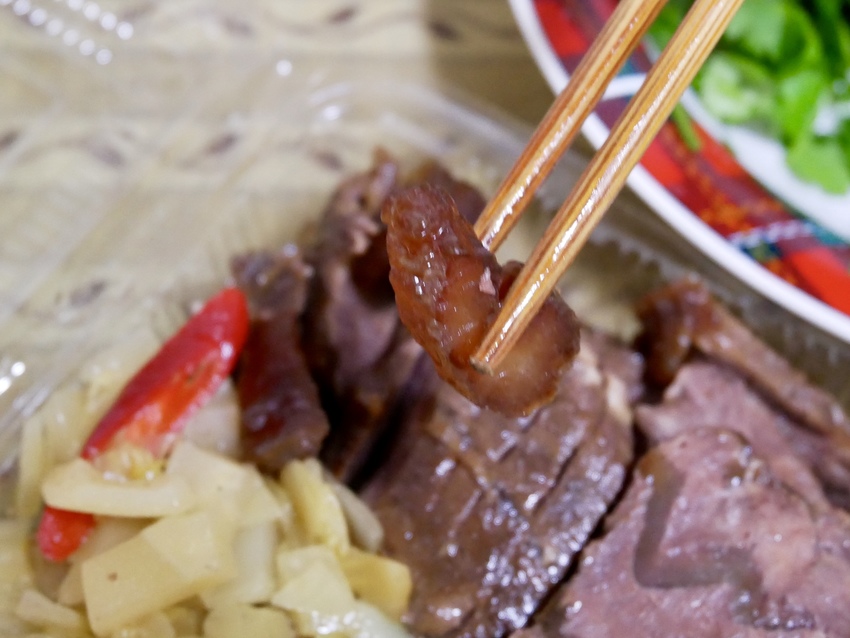 [新北永和] 葉來香滷味智光黃昏市場古早味必吃滷味 / 各種食材均入味好吃