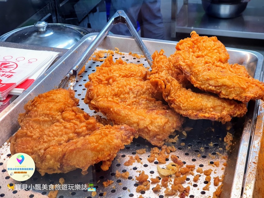 [食]台中 逢甲夜市 國民銅板美食 多汁鮮嫩 厚切又大塊 天使雞排