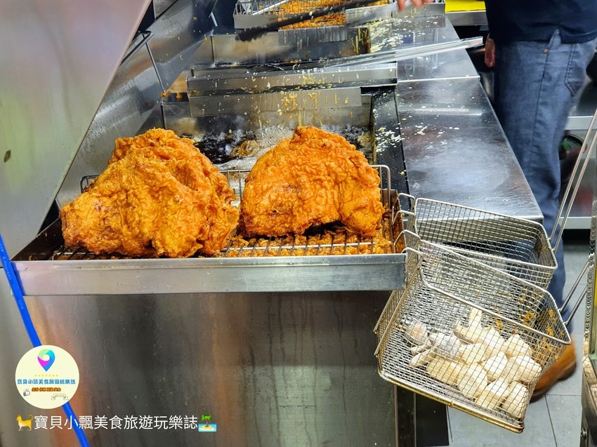 [食]台中 逢甲夜市 國民銅板美食 多汁鮮嫩 厚切又大塊 天使雞排