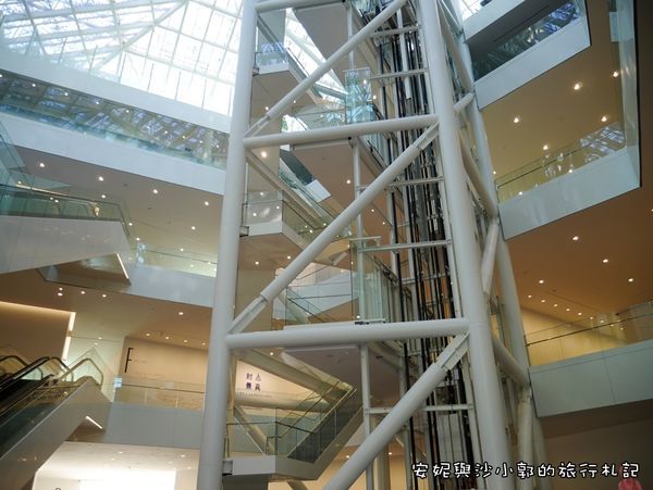 美術館二館07.JPG