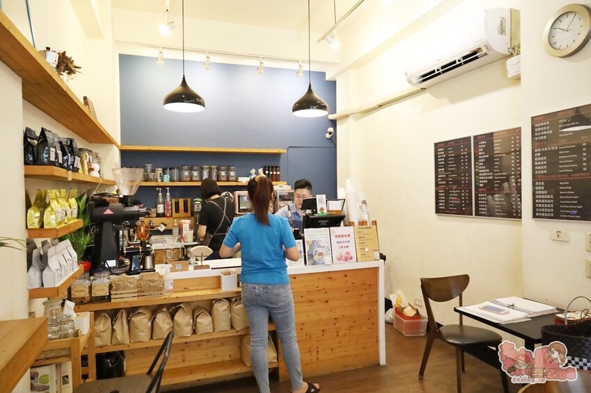 【台南咖啡】大衛洋咖啡！早上七點就營業的咖啡店，早餐輕食都有提供，屬於我們日常的一間店~ - 熱血玩台南。跳躍新世界