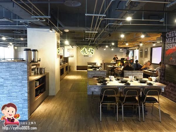 桃園中壢美食-嗑肉石鍋-15隻小龍蝦配25oz肉肉太超值,慶祝母親節就是你啦~~(邀約) @民宿女王芽月-美食.旅遊.全台趴趴走