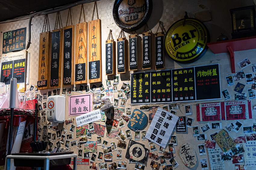 帶點藥膳香氣烤雞風味香香甜甜,當月壽星優惠活動滿額免費吃雞,另有串燒烤物雞湯的台式居酒屋|起家莊雞老闆