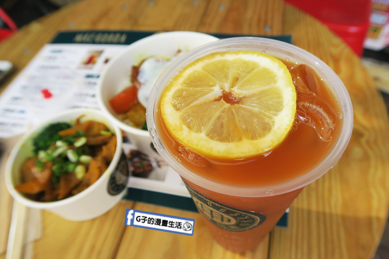 淡水澳門肥媽茶檔.澳門小吃.咖哩牛腩飯.凍檸檬茶.咖哩牛雜.淡水美食