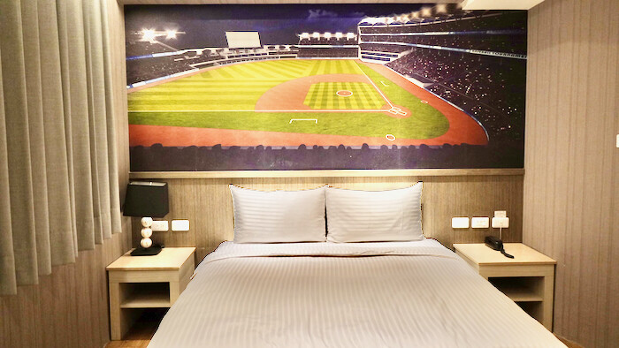 [高雄] 樂逸文旅棒球館｜高雄平價飯店推薦～棒球主題旅館！免費下午茶吃到飽