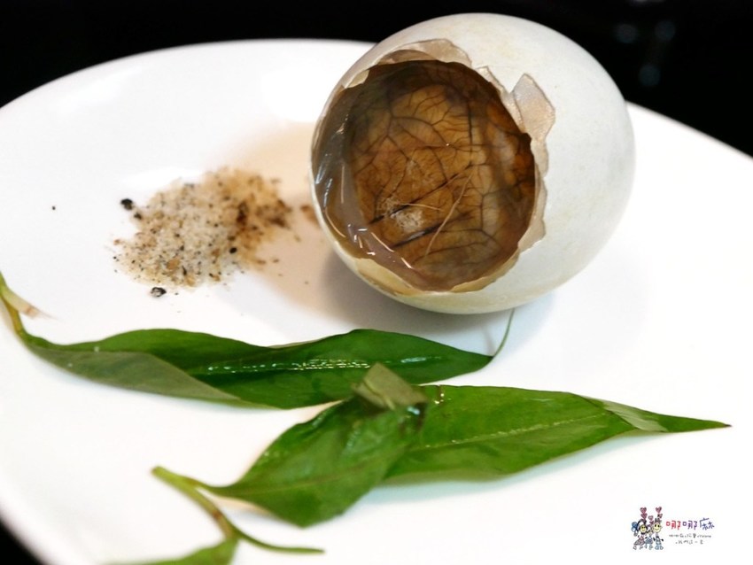 【桃園美食】龍潭大池旁399元吃到飽《越炭越燒》越式串燒烤肉店~第一次嘗試鴨仔蛋~ | 哪哪麻