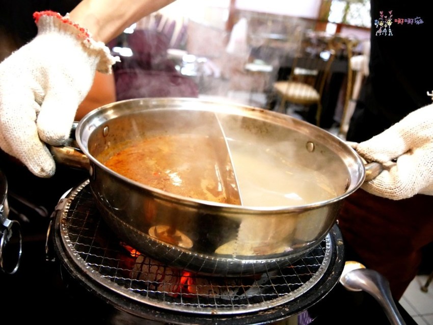 【桃園美食】龍潭大池旁399元吃到飽《越炭越燒》越式串燒烤肉店~第一次嘗試鴨仔蛋~ | 哪哪麻