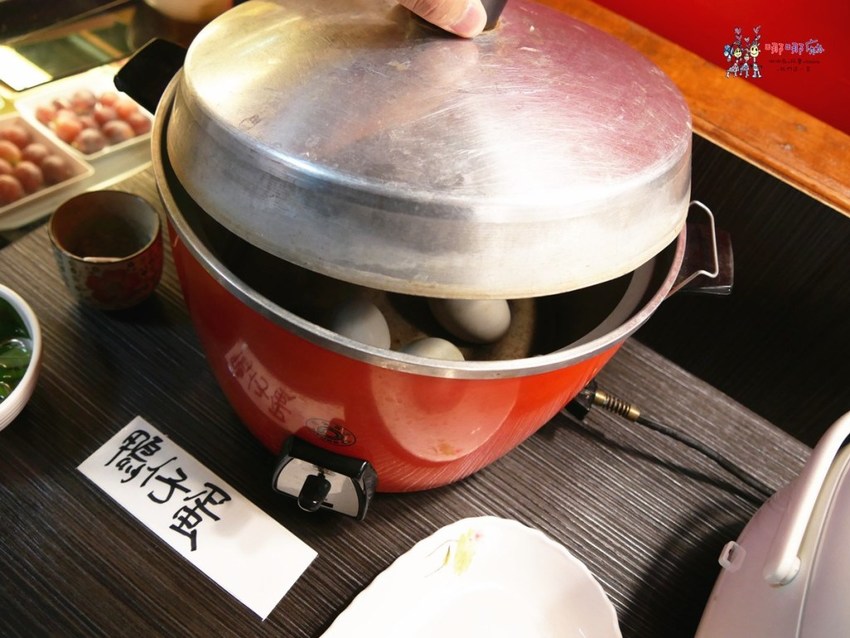 【桃園美食】龍潭大池旁399元吃到飽《越炭越燒》越式串燒烤肉店~第一次嘗試鴨仔蛋~ | 哪哪麻