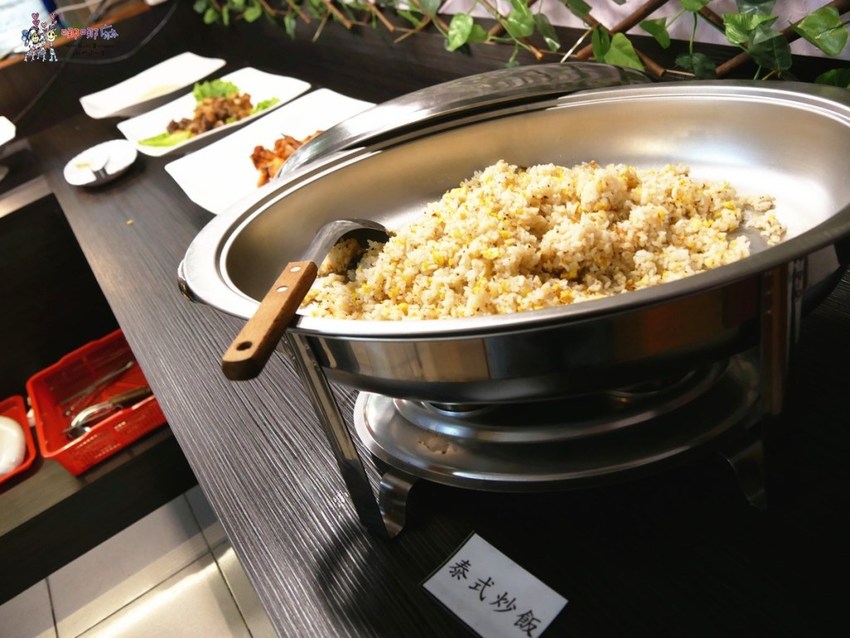 【桃園美食】龍潭大池旁399元吃到飽《越炭越燒》越式串燒烤肉店~第一次嘗試鴨仔蛋~ | 哪哪麻