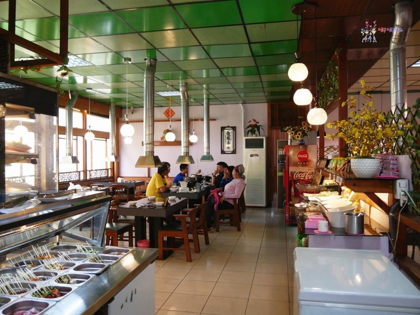 【桃園美食】龍潭大池旁399元吃到飽《越炭越燒》越式串燒烤肉店~第一次嘗試鴨仔蛋~ | 哪哪麻