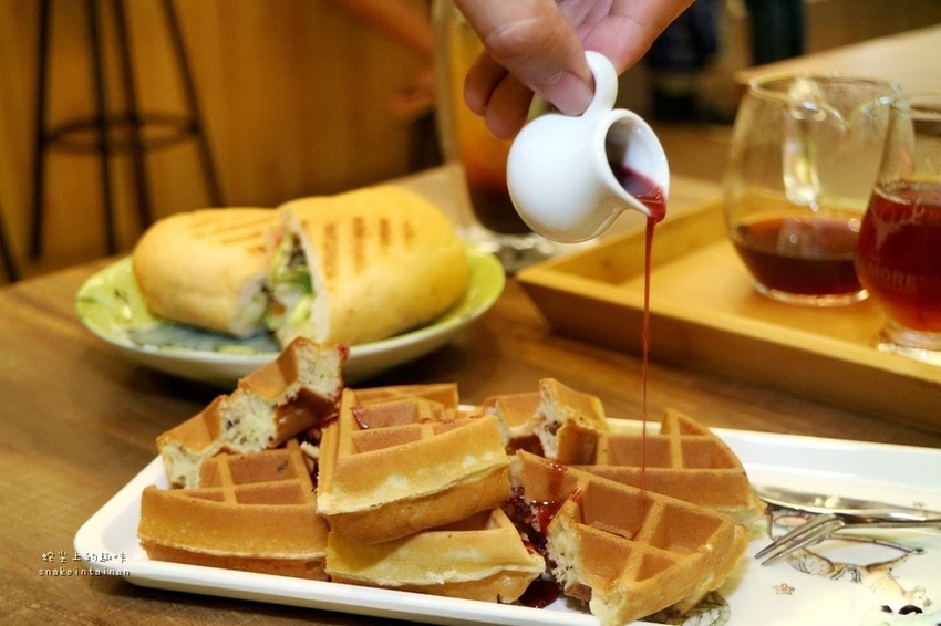 201952_190502_0032.jpg 201952_190502_0032.jpg