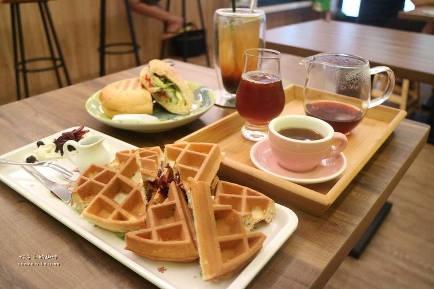 201952_190502_0005.jpg 201952_190502_0005.jpg