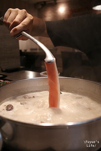 |台北內湖‧火鍋| 可以喝的火鍋《火鍋106-粵式豬肚煲鍋》