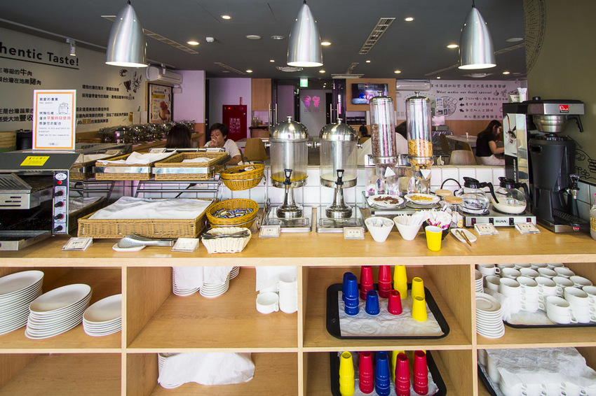 【嘉義住宿】嘉義車站親子飯店|亮點旅店~結合文創、親子與餐飲元素,主題親子房x兒童遊戲區旅行好輕鬆