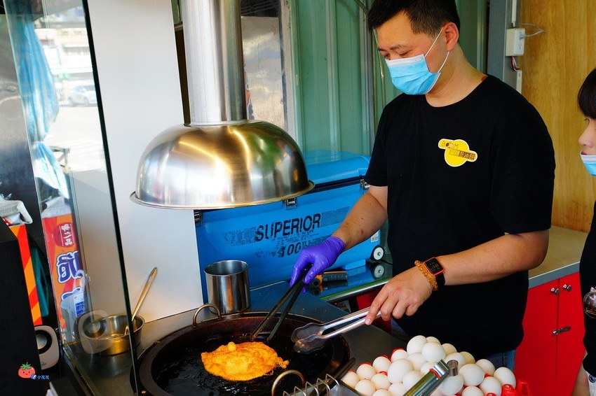 鶯歌小吃推薦 銅板美食 BOOM炸蛋蔥油餅