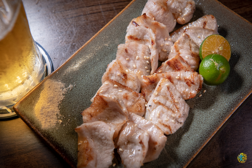 新莊美食》老味噌居酒屋 新莊店 - 平價美味串燒 優質的深夜食堂 - 時空幻境 凌雲江海清