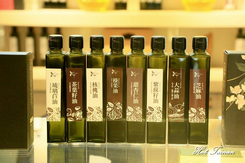 豪宅裡的製油廠,販售家常的好味道:神茶油 Shin Camellia Oil - 熱血玩台南。跳躍新世界