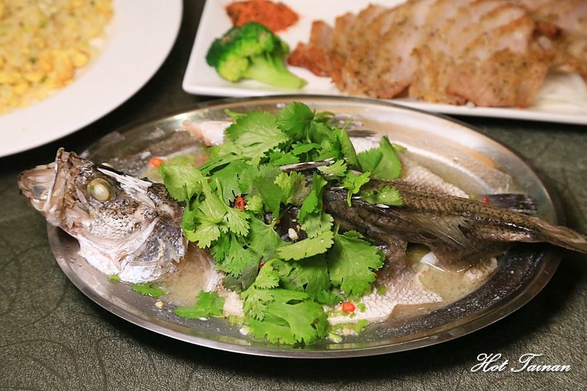 豪宅裡的製油廠,販售家常的好味道:神茶油 Shin Camellia Oil - 熱血玩台南。跳躍新世界