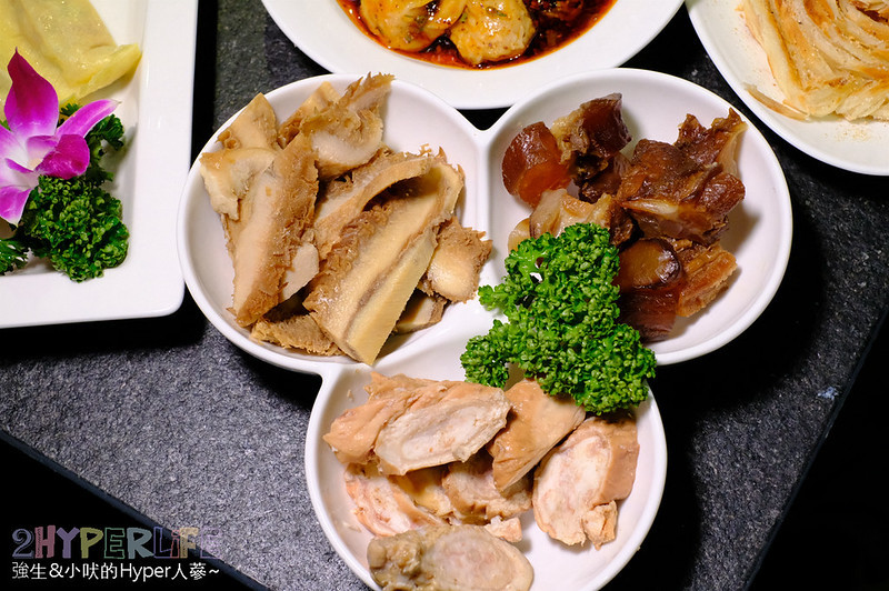 台中中區美食,台中好吃麻辣鍋,台中美食,台中麻辣鍋推薦,必吃麻辣鍋,瓦庫燒肉,瓦庫麻辣鍋,瓦庫麻辣鍋價格,瓦庫麻辣鍋菜單,瓦庫麻辣附近停車場 @強生與小吠的Hyper人蔘~