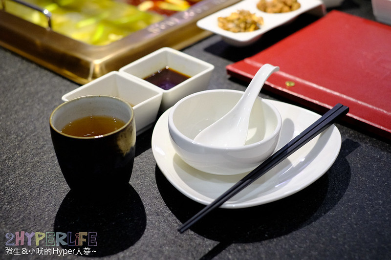 台中中區美食,台中好吃麻辣鍋,台中美食,台中麻辣鍋推薦,必吃麻辣鍋,瓦庫燒肉,瓦庫麻辣鍋,瓦庫麻辣鍋價格,瓦庫麻辣鍋菜單,瓦庫麻辣附近停車場 @強生與小吠的Hyper人蔘~