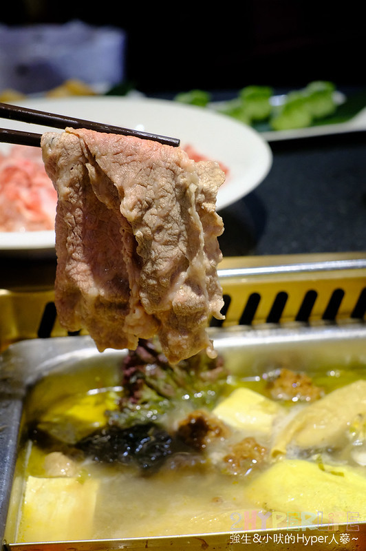 台中中區美食,台中好吃麻辣鍋,台中美食,台中麻辣鍋推薦,必吃麻辣鍋,瓦庫燒肉,瓦庫麻辣鍋,瓦庫麻辣鍋價格,瓦庫麻辣鍋菜單,瓦庫麻辣附近停車場 @強生與小吠的Hyper人蔘~